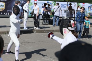 OLYMPIC FEST 2014_fencing demonstrational exercises organised by the modern pentahlon federation-001
