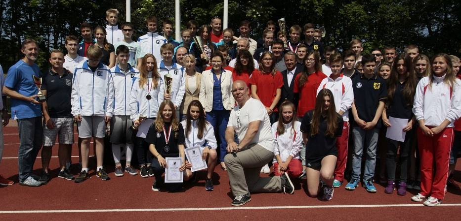Premier with athlettes