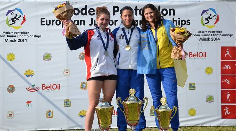 Women's podium-001